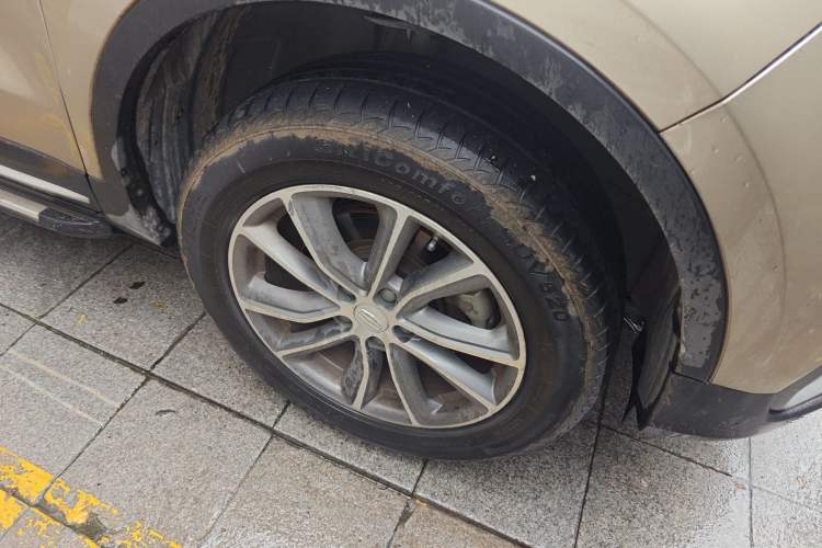 Used Geely Auto Emgrand X7 Sport 2018 Revised Version 1.8TD Automatic Two-Wheel Drive Smart Connectivity 4G-Enabled Edition
