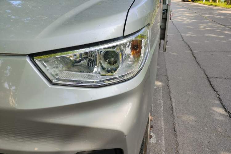 Used Karry Xiaoxiang X7 2024 AVIC Battery (3815 Cargo Box) Side-Panel Truck – Deluxe Model
