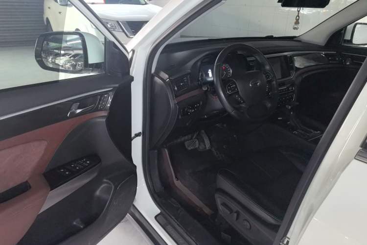 Used GAC Trumpchi GS8 2017 320T Two-Wheel Drive Luxury Smart Connectivity Version (7 Seats)
