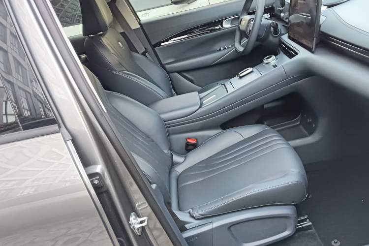 Used  E5 2024 530km Long-Range Version
