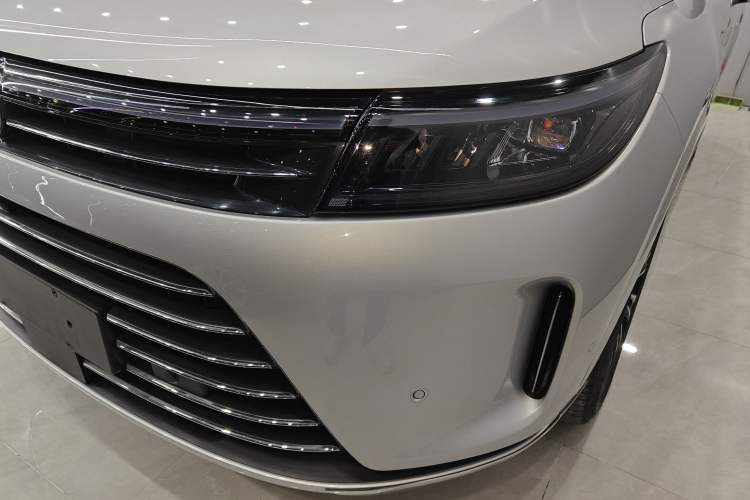 Used Hima AITO M7 2024 1.5T Rear-Drive Plus Version 6 Seats
