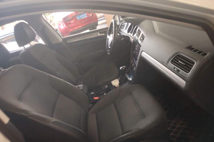 Used Volkswagen Golf 2020 280TSI DSG Comfort Version
