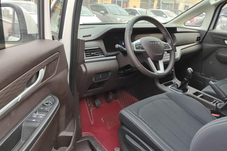 Used  Ruisheng Ace M7 2023 1.6L Standard Wheelbase Enjoy Edition 7-seater
