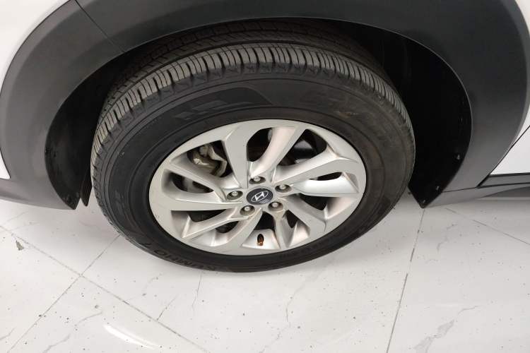 Used Hyundai Tucson 2015 1.6T Dual-Clutch Two-Wheel-Drive Smart Model
