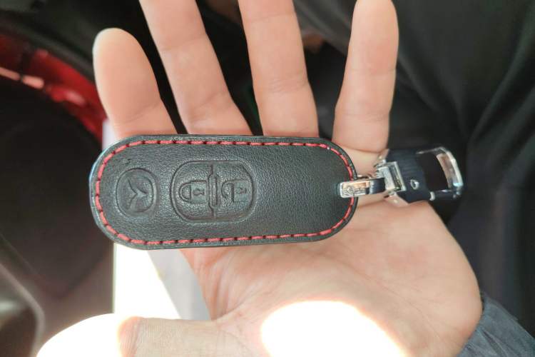 Used Mazda Mazda 3 Axela 2016 Hatchback 1.5L Automatic Luxury Model