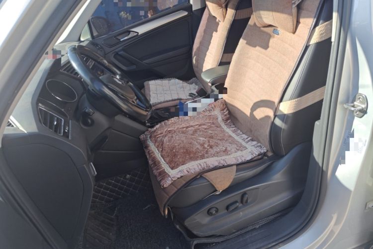 Used Volkswagen Tiguan L 2019 Updated Version 330TSI Automatic Two-Wheel Drive Panoramic Comfort Edition China VI Standard
