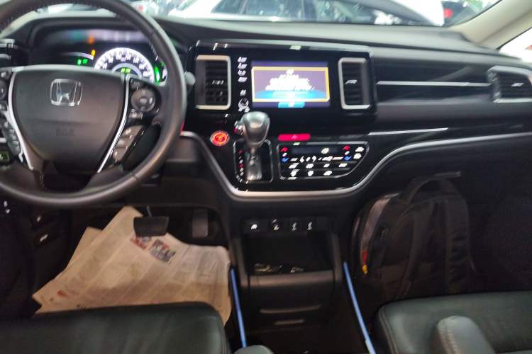 Used Honda Elysion 2019 2.0L Hybrid Luxury Edition
