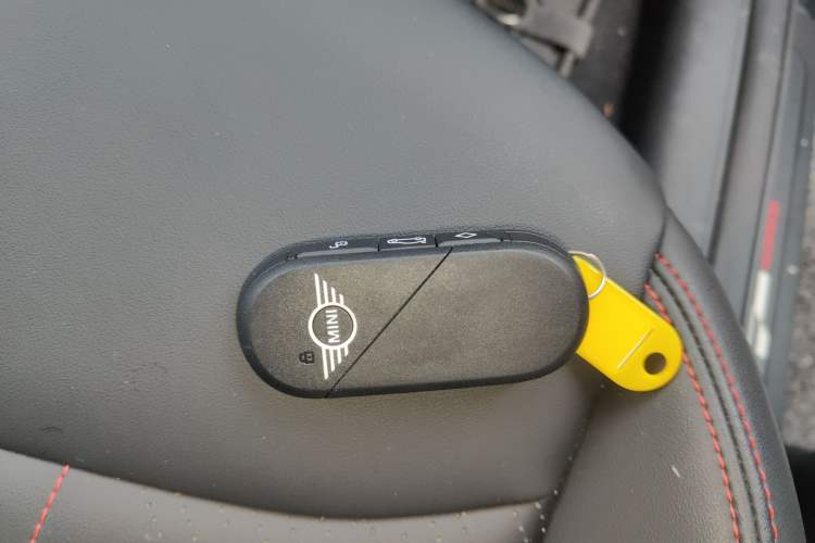 Used  Electric MINI COOPER 2024 452km COOPER SE Racing Driver