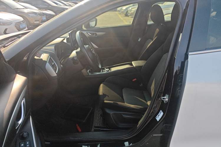 Used Mazda CX-4 2016 2.0L Automatic 2WD Blue Sky Dynamic Edition
