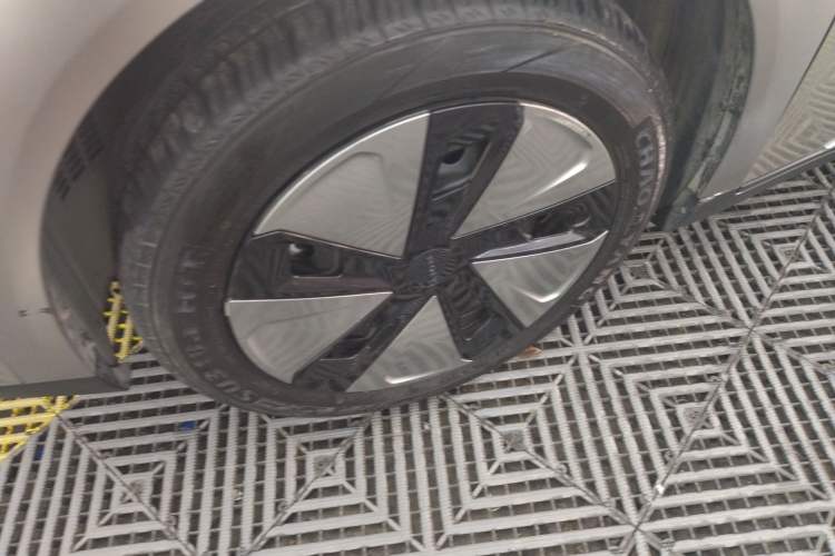 Used AION Y 2022 Plus 70 Tech Edition
