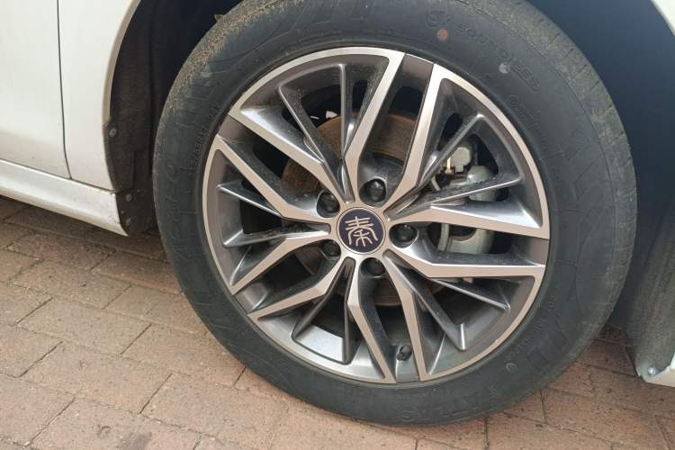 Used BYD Qin PLUS 2023 Champion Edition DM-i 120KM Leading Model
