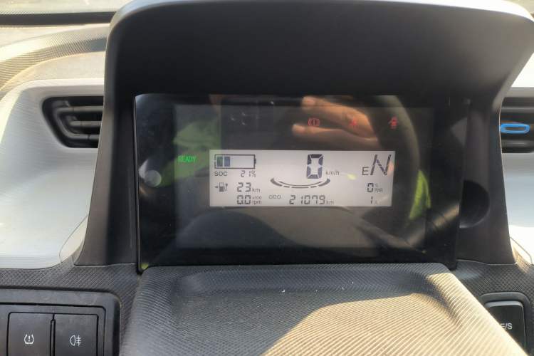 Used Wuling Hongguang MINIEV 2022 Easy Version Lithium Iron Phosphate
