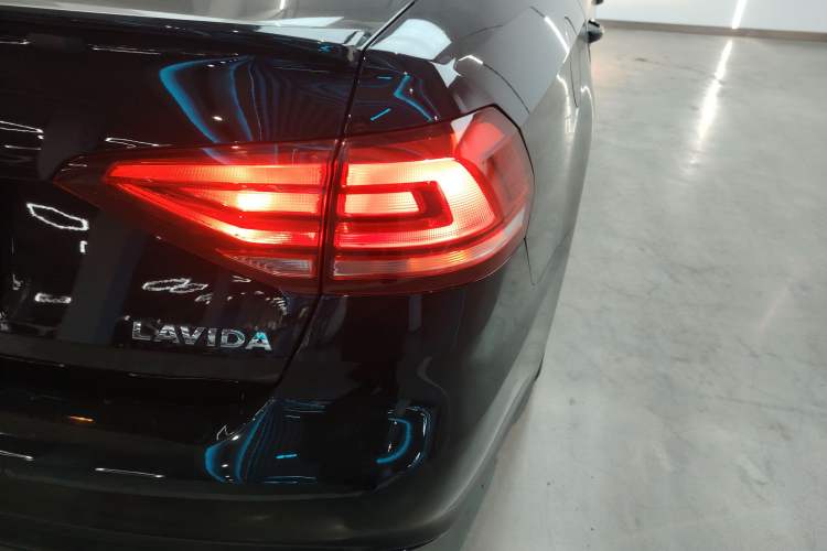 Used Volkswagen Lavida 2019 Lavida Start 1.5L Automatic Trendy Version China VI Standard
