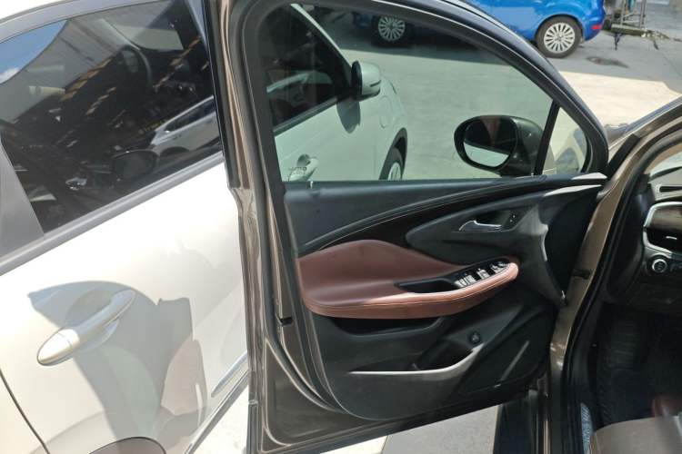 Used Buick Envision 2016 28T Four-Wheel Drive Luxury Model
