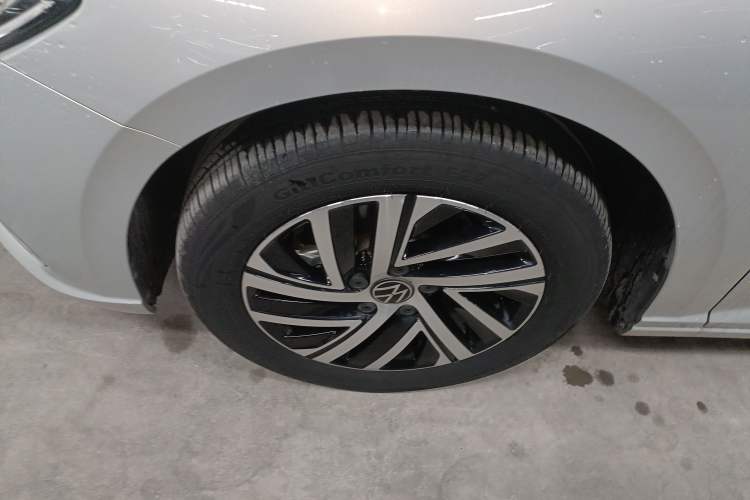 Used Volkswagen Lavida 2023 Revised Version 1.5L Automatic – Full-Option Edition