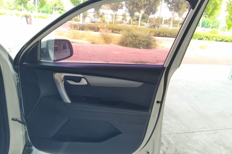 Used Kia Sportage R 2018 2.0L Automatic Smart Luxury Version China V Standard
