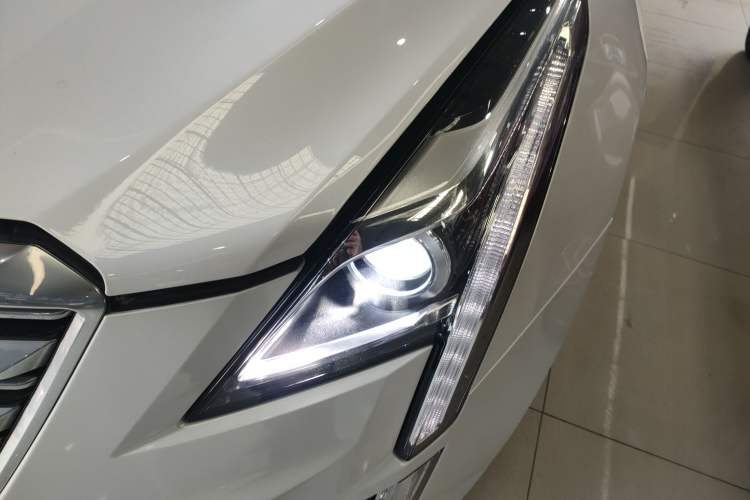 Used Cadillac XT5 2018 28E Four-Wheel Drive Tech Version
