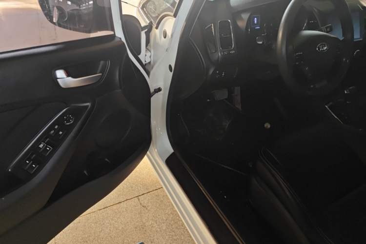 Used Kia K3 2016 1.6L Automatic GL
