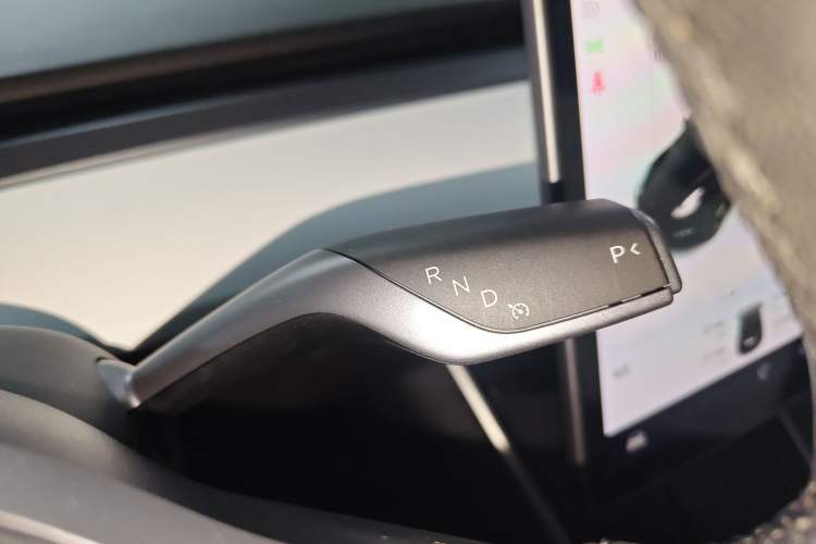 Used Tesla Model 3 2020 Long-Range Rear-Wheel-Drive Version
