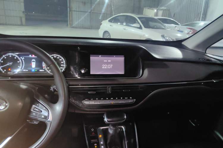 Used GAC Trumpchi M6 2019 270T Automatic Luxury Edition (6-seater) - China V Standard
