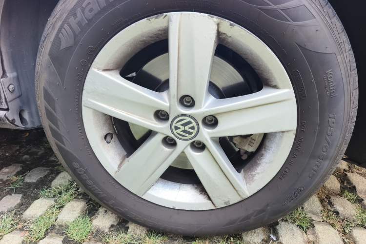 Used Volkswagen Bora 2014 1.6L Manual Fashion Edition
