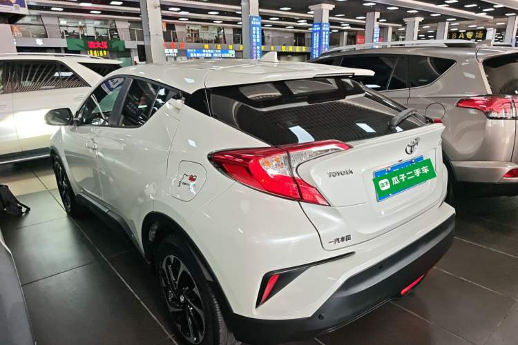 Used Toyota IZOA 2020 2.0L Enjoy Edition