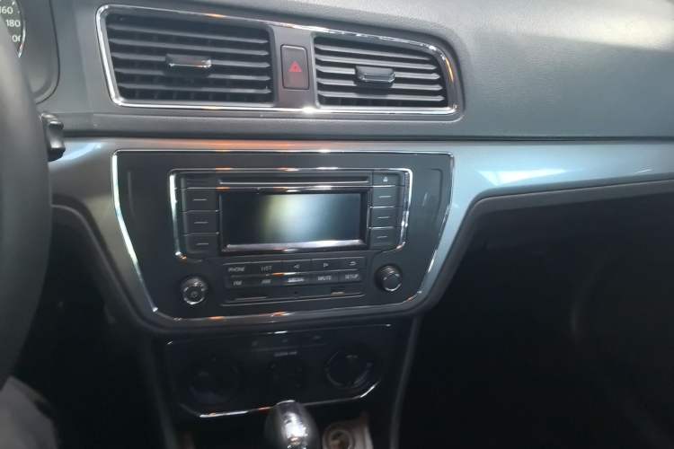 Used Volkswagen Lavida 2015 1.6L Automatic Comfort Edition