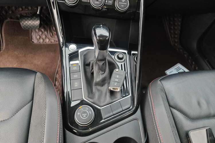 Used Volkswagen Tayron 2019 330TSI Four-Wheel Drive Luxury Version China V Standard
