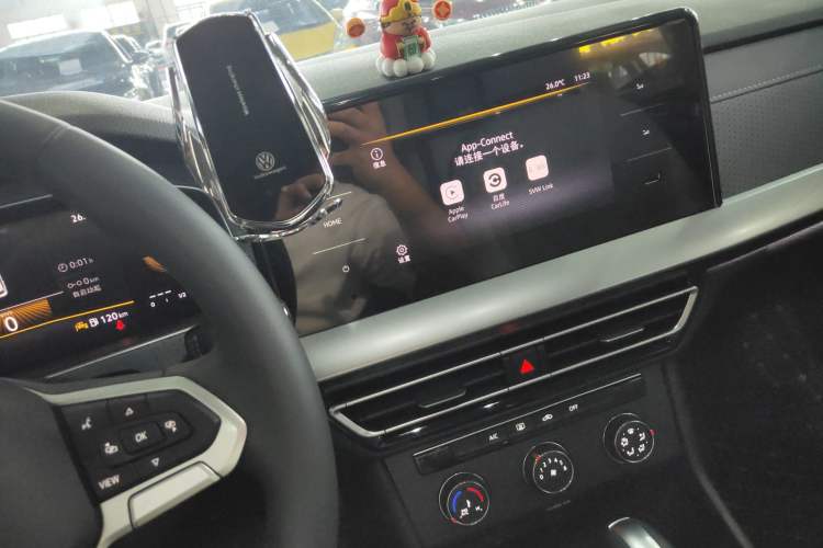 Used Volkswagen Lavida 2024 1.5L Automatic Full-Comfort Version
