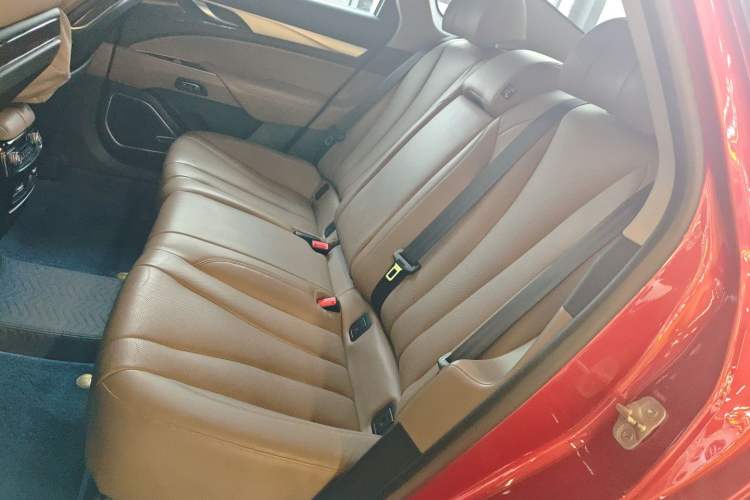 Used Geely Auto Emgrand GT 2018 1.5T MHEV Yaozun Edition