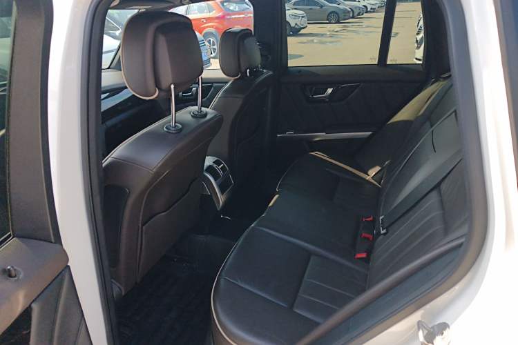 Used Mercedes-Benz GLK-Class 2013 Facelift GLK 300 4MATIC Luxury Edition