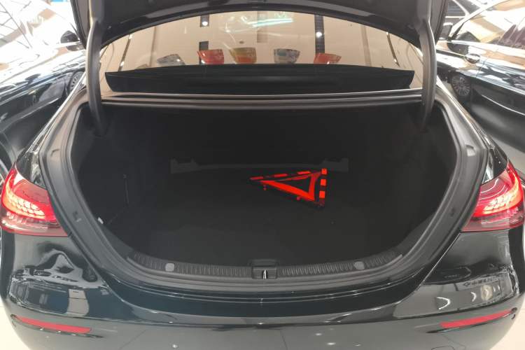 Used Mercedes-Benz E-Class 2021 Facelift E 300 L Stylish Edition
