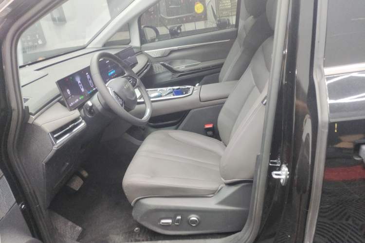 Used SAIC MAXUS Dajia 7 2024 Super Hybrid Ultra-Long Range Edition – Premium Version