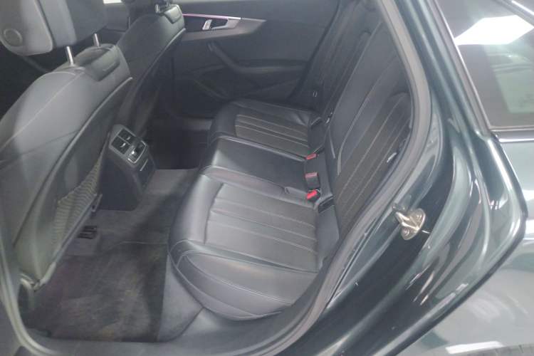 Used Audi A4L 2024 40 TFSI quattro RS Performance Package
