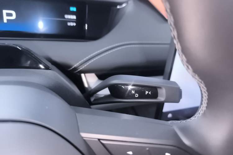 Used  SU7 2024 Rear-Drive Ultra-Long Range Advanced Pro-Level Intelligent Driving Version
