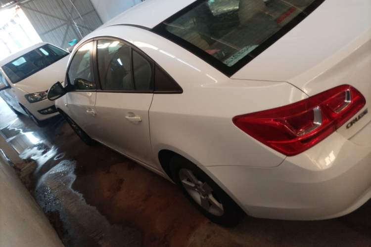 Used Chevrolet Cruze 2015 1.5L Classic SL MT