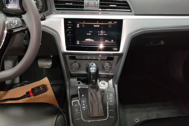 Used Volkswagen Lamando 2021 230TSI DSG Fashion Edition
