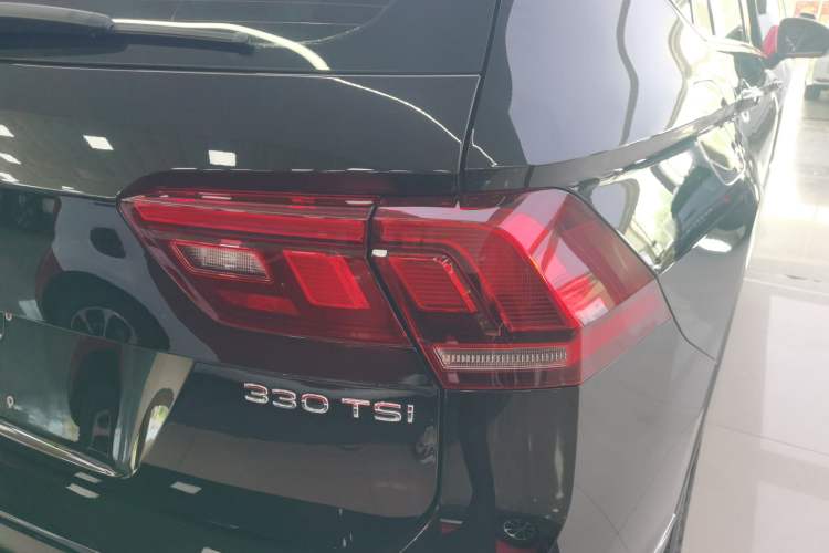 Used Volkswagen Tiguan L 2024 300TSI Automatic Two-Wheel Drive Smart Edition
