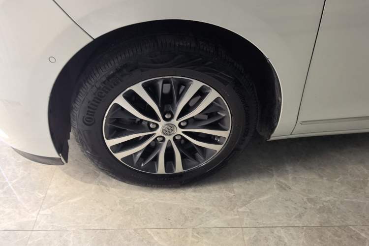 Used Buick GL8 2018 ES 28T Flagship Model China VI Standard
