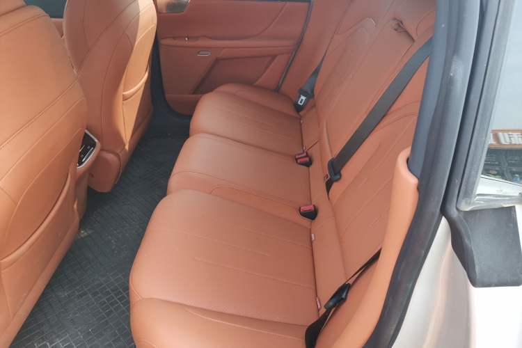 Used  eπ007 2025 Model Pure-Electric 565 All-Wheel-Drive Max Leading Edition