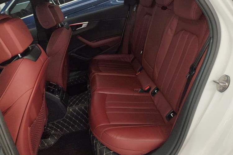 Used Audi A4L 2022 40 TFSI Luxury Dynamic Model