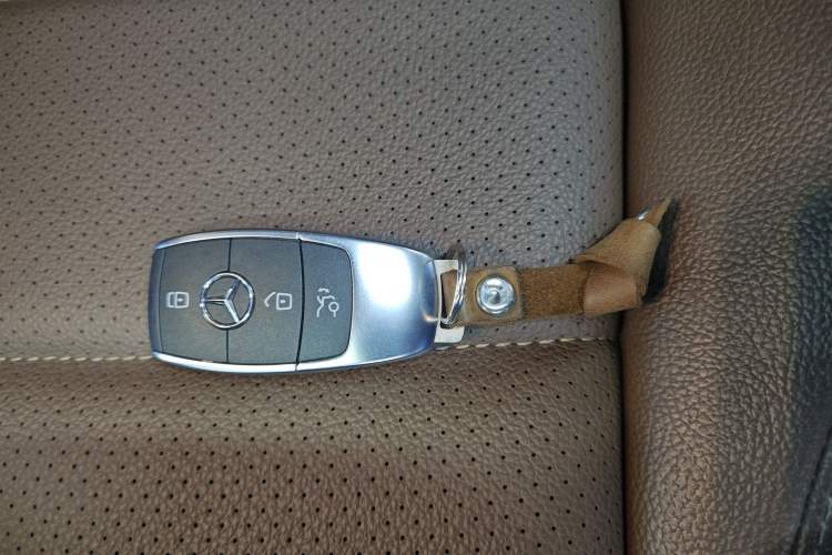 Used Mercedes-Benz GLE 2024 GLE 350 4MATIC Stylish Model
