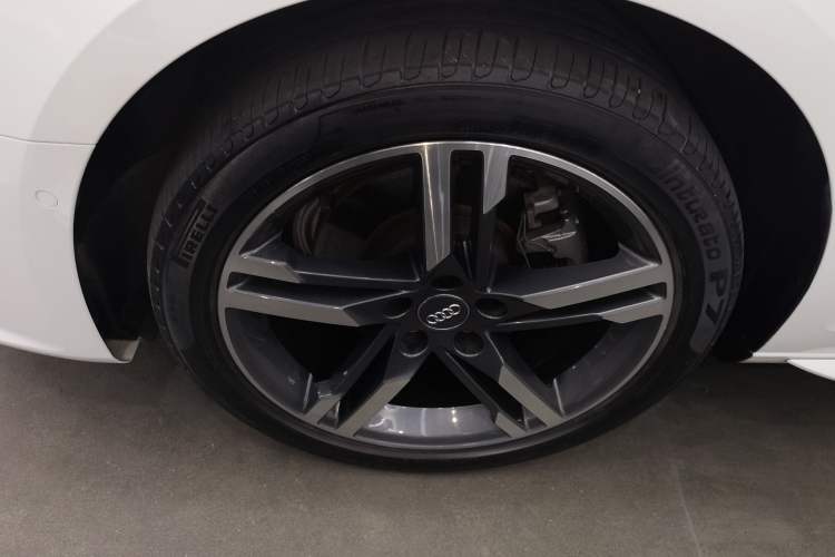 Used Audi A4L 2020 40 TFSI Luxury Dynamic Model
