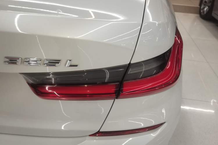 Used BMW 3 Series 2021 Second Facelift 325Li M Sport Package
