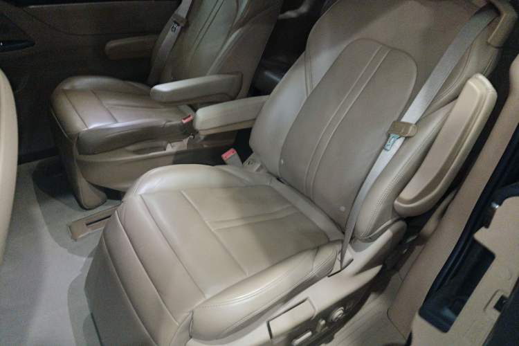 Used Buick GL8 2018 ES 28T Flagship Model China VI Standard
