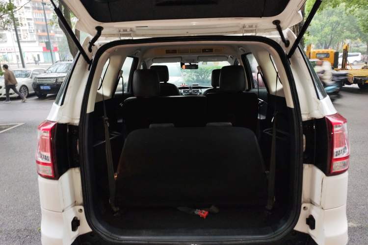 Used HYOSOW S3 2016 1.8L Manual Prestige Version China IV Emission Standard