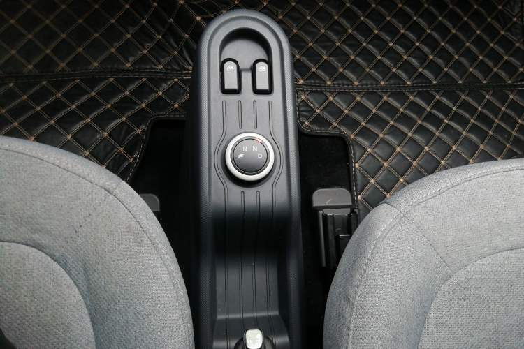 Used Wuling Hongguang MINIEV 2021 Macaron Premium Model – Lithium Iron Phosphate