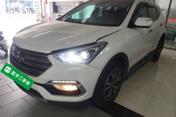 Used Hyundai Santa Fe 2017 2.0T Automatic Two-Wheel Drive Smart Version 7 Seats
