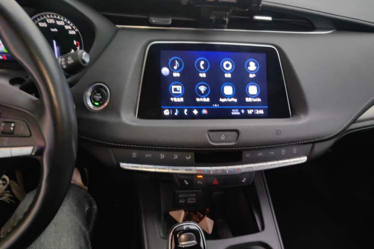 Used Cadillac XT4 2021 28T Two-Wheel Drive Leading Version