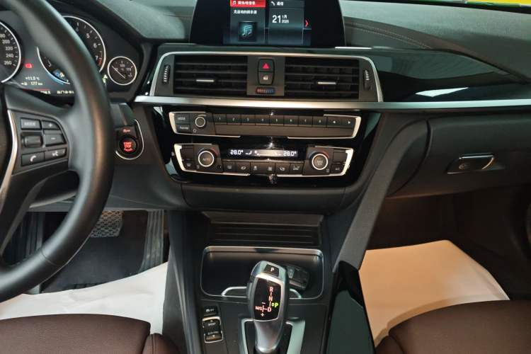 Used BMW 3 Series 2018 320Li Fashion Model
